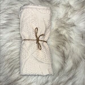 NWOT Creamy Textured Printed Pillow Cover